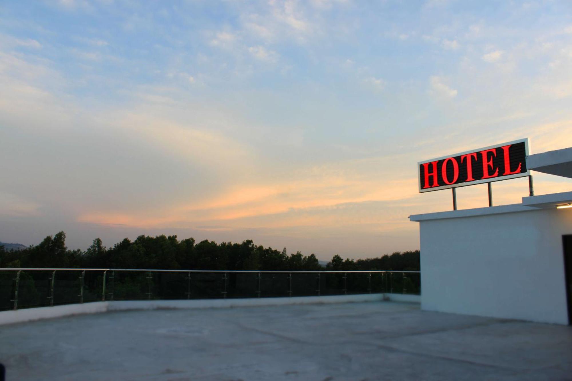 Hotel Time Boutique Nilai Εξωτερικό φωτογραφία